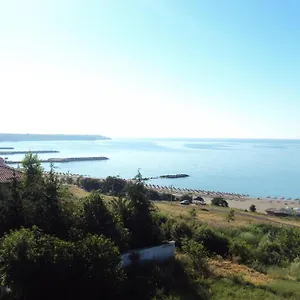 3* Szálloda Family Lazuren Briag